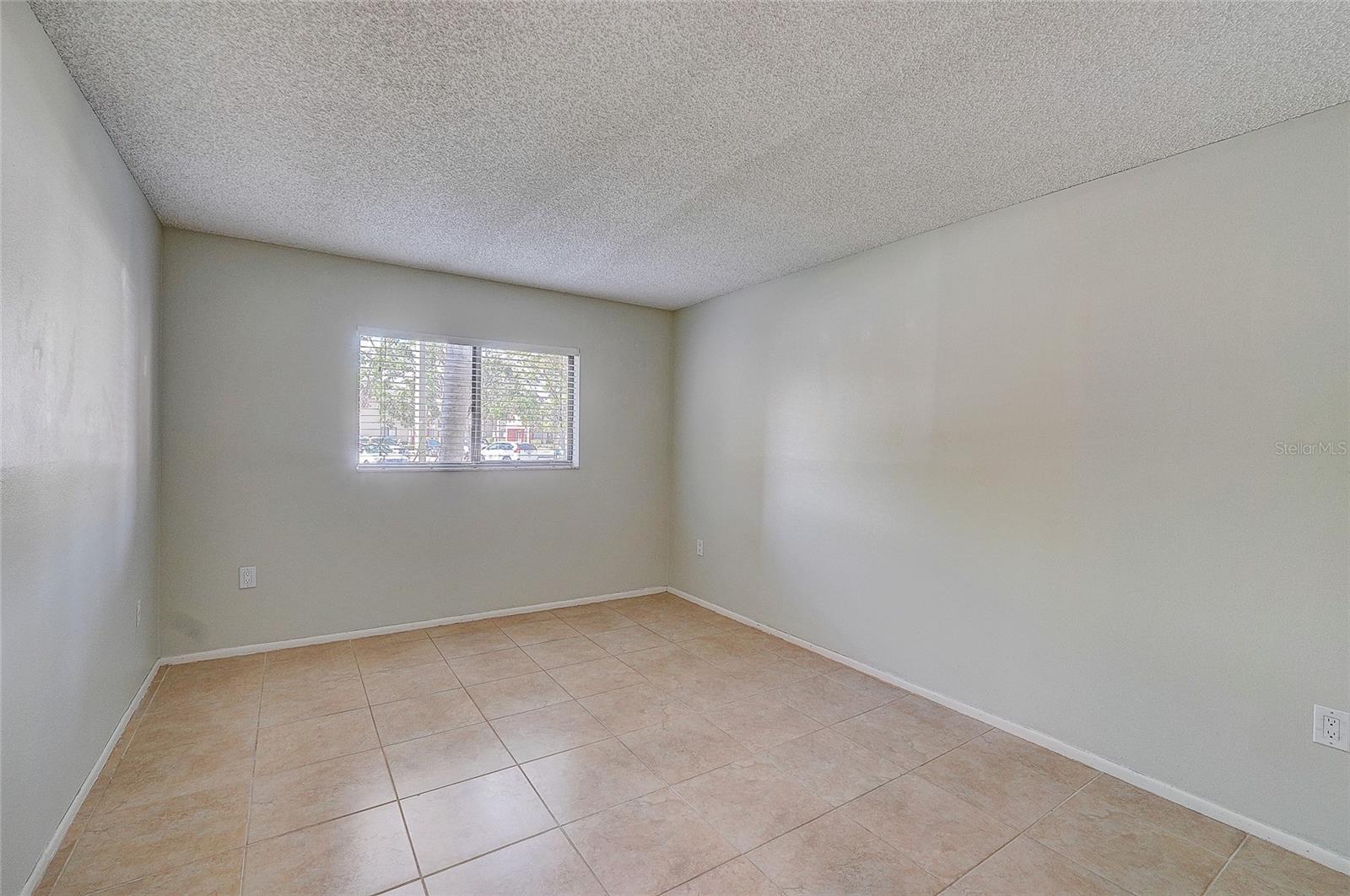 Image 12 of 45 For 10509 Waterview Court