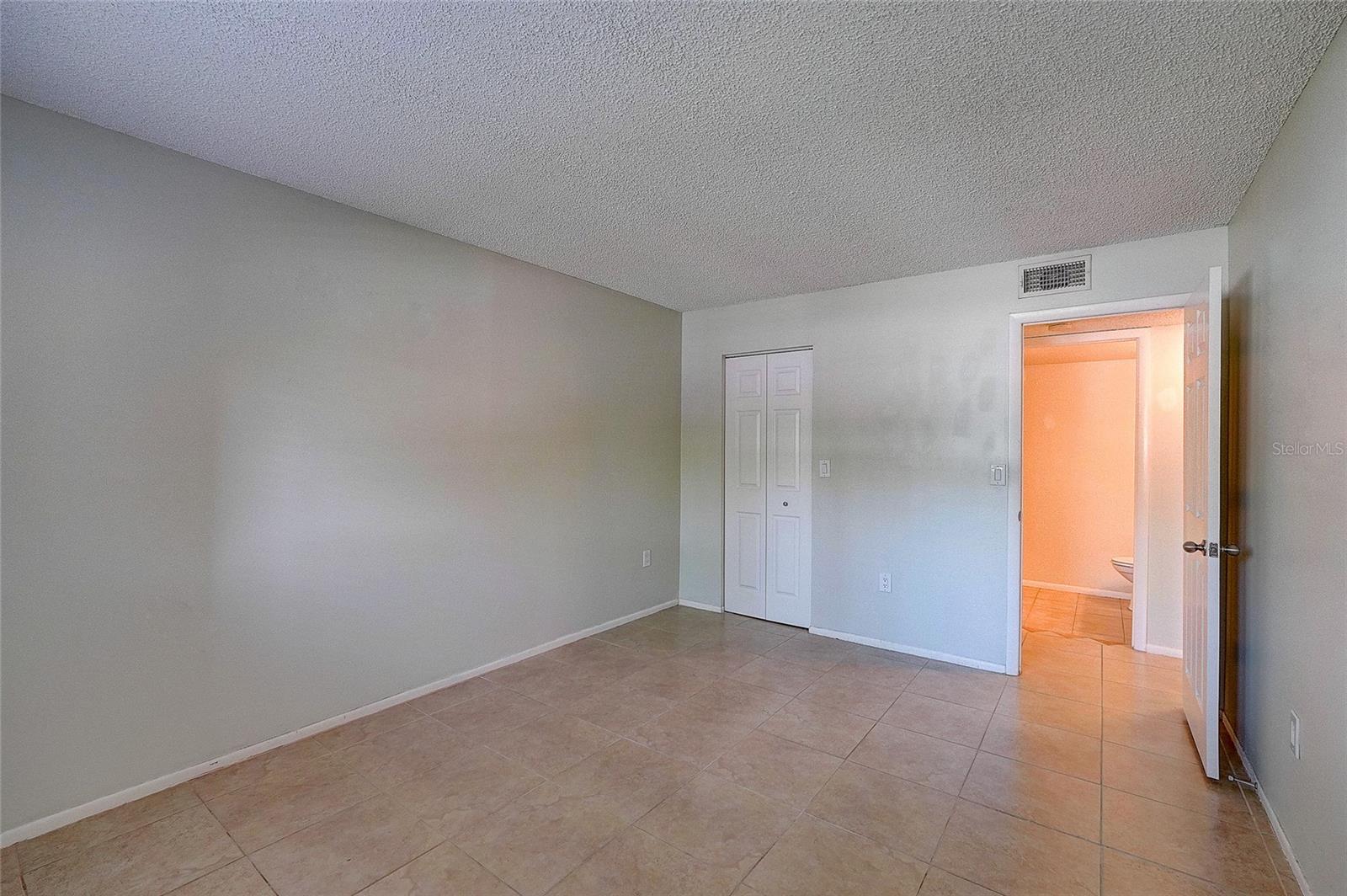 Image 13 of 45 For 10509 Waterview Court