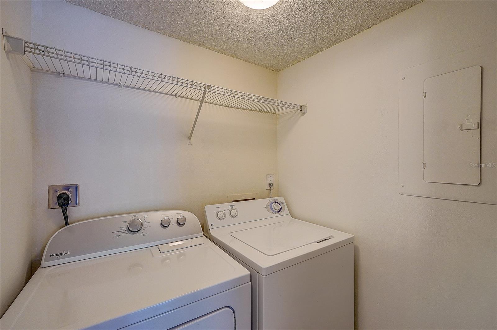 Image 15 of 45 For 10509 Waterview Court