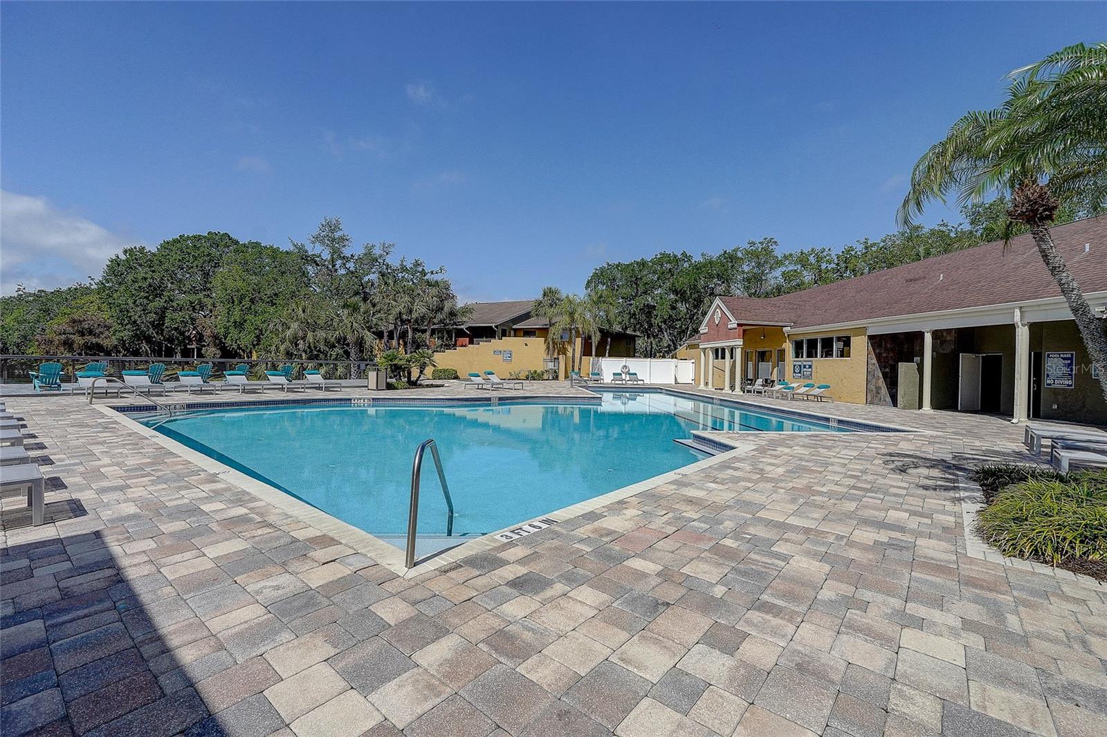 Image 27 of 45 For 10509 Waterview Court