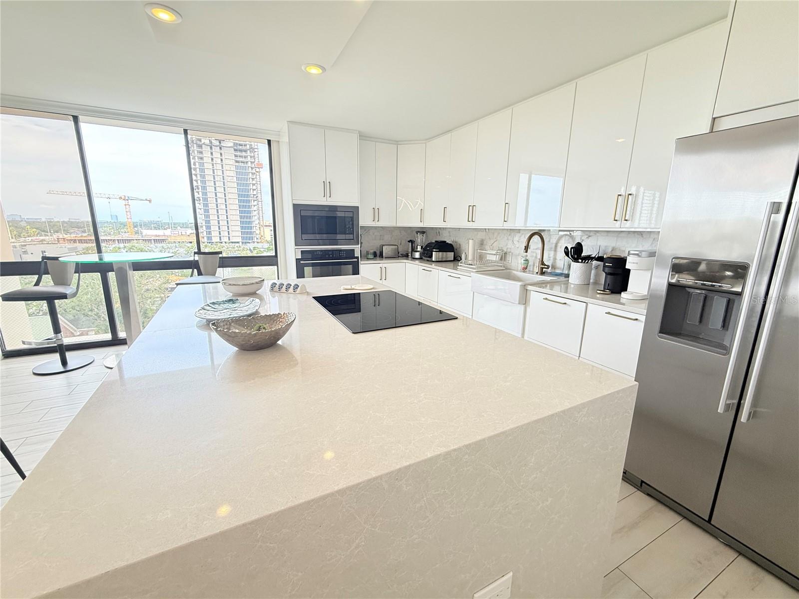 Image 8 of 35 For 3301 Bayshore Boulevard 1001e