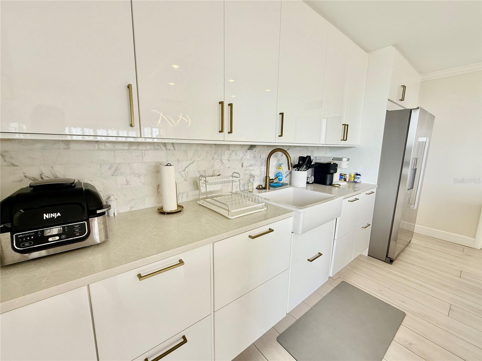 Image 9 of 35 For 3301 Bayshore Boulevard 1001e