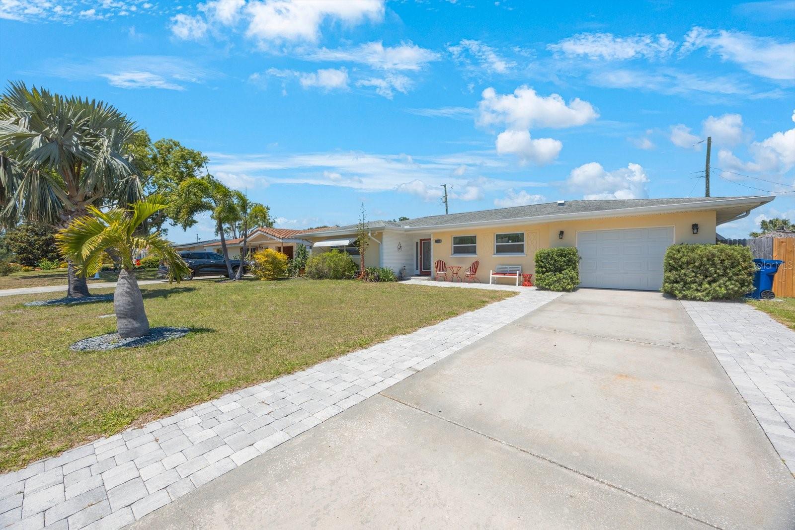 Details for 11619 80th Avenue, SEMINOLE, FL 33772
