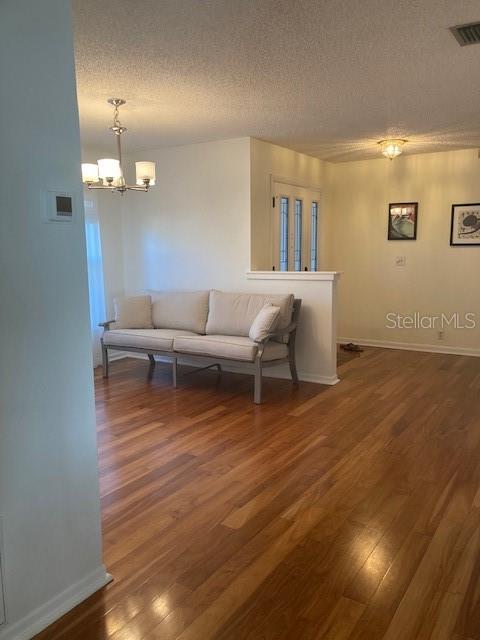 Image 22 of 70 For 1050 Wexford Leas Boulevard