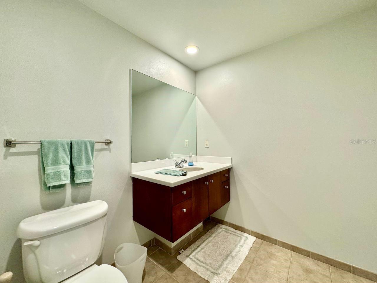 Image 16 of 29 For 1208 Kennedy Boulevard 834