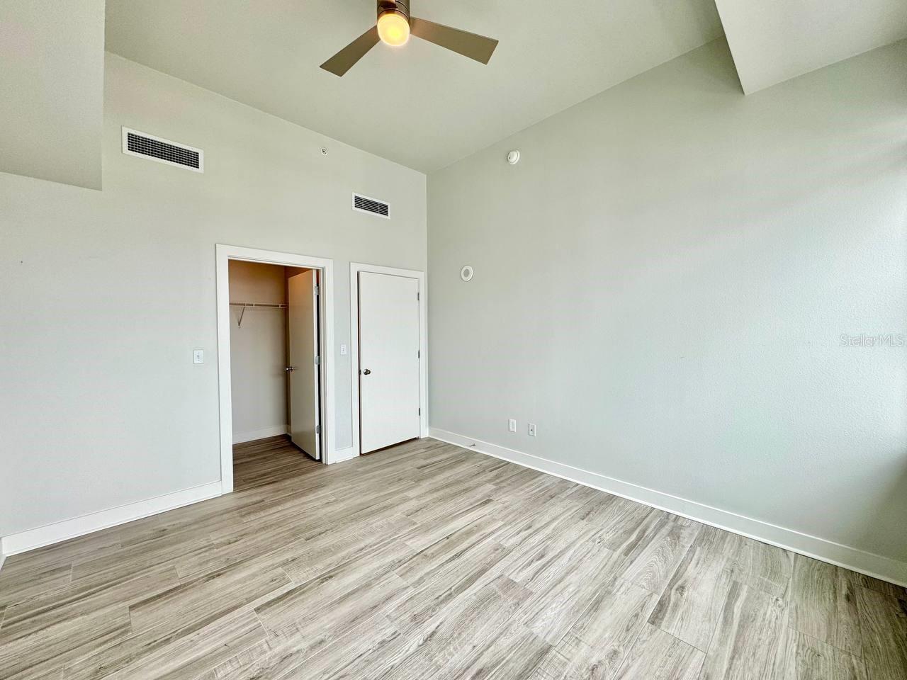 Image 18 of 29 For 1208 Kennedy Boulevard 834