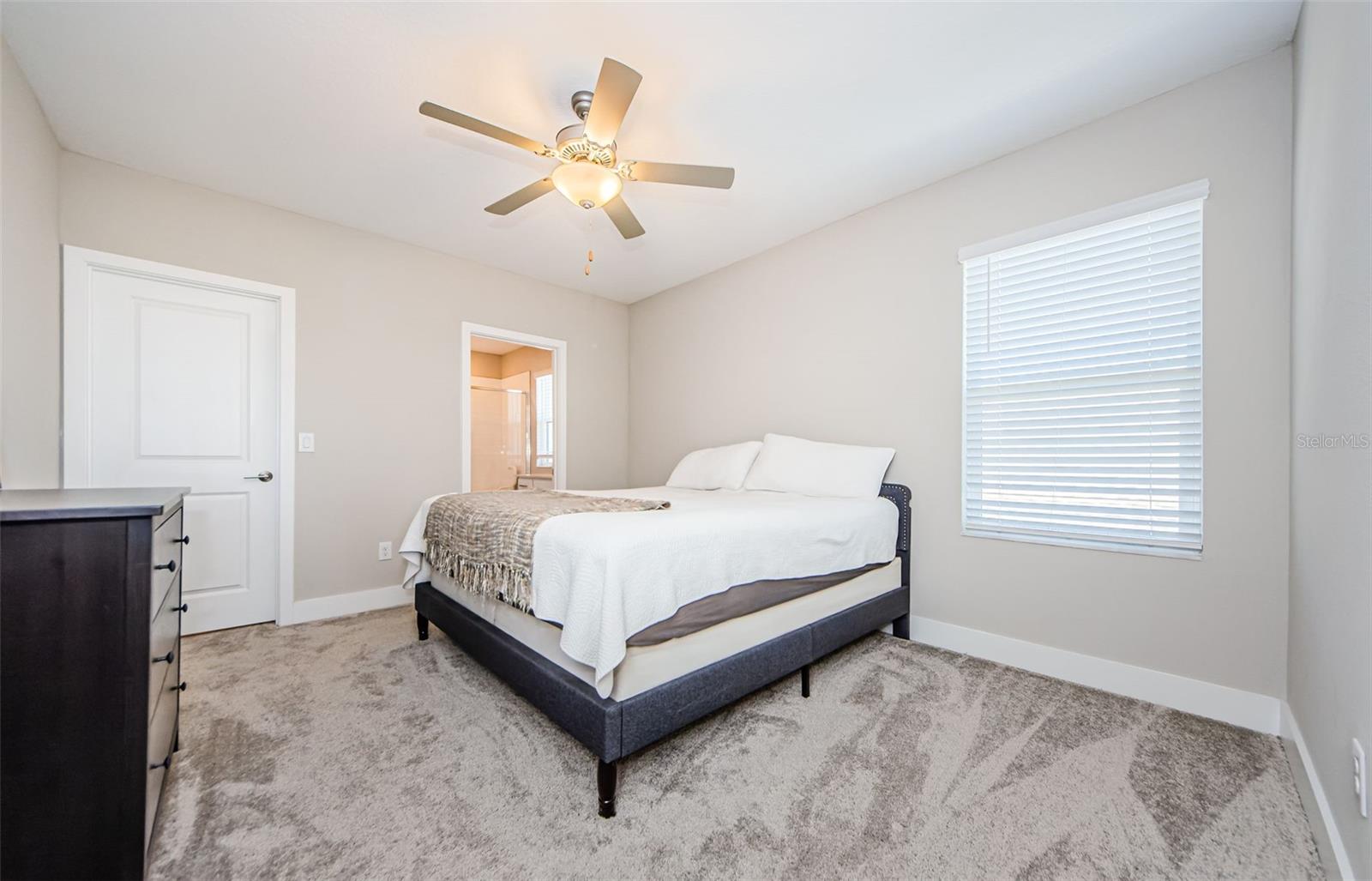 Image 36 of 75 For 2653 Longleaf Pine Point