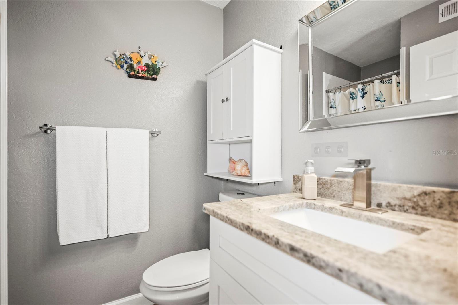 Listing photo id 15 for 10100 Sailwinds Boulevard N 105