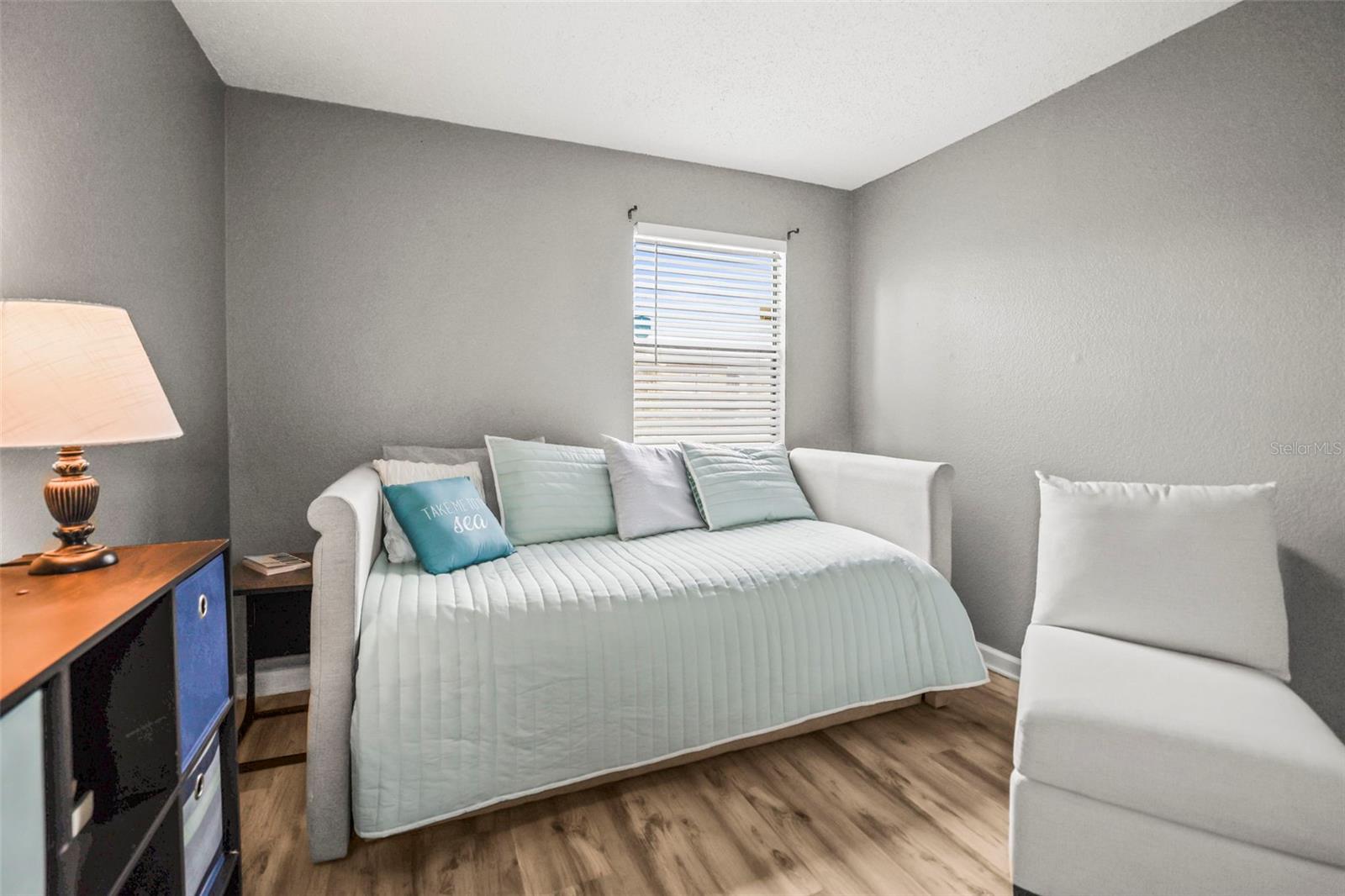 Listing photo id 23 for 10100 Sailwinds Boulevard N 105