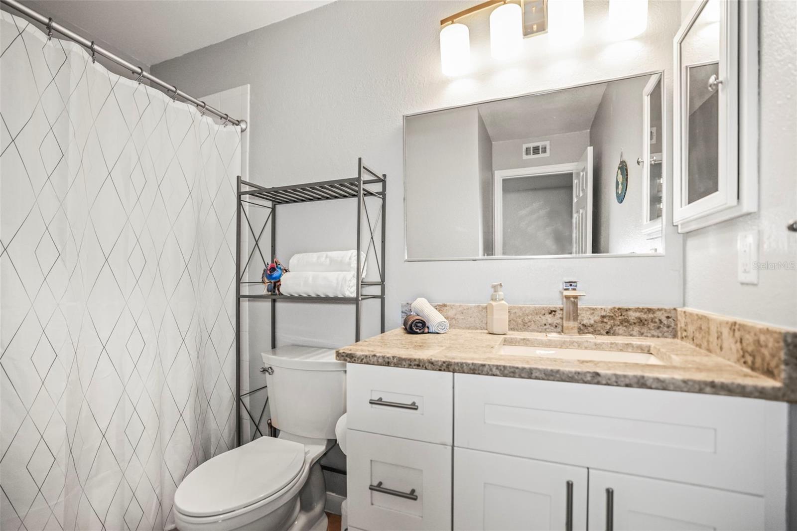 Listing photo id 25 for 10100 Sailwinds Boulevard N 105