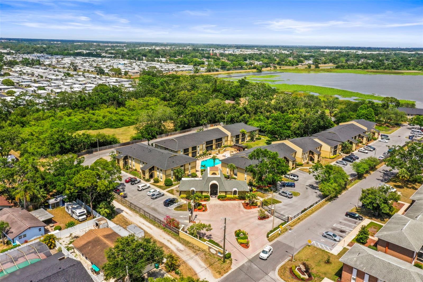 Listing photo id 30 for 10100 Sailwinds Boulevard N 105