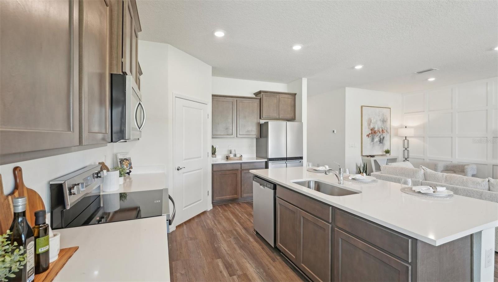 Image 14 of 34 For 7783 Wheat Stone Drive