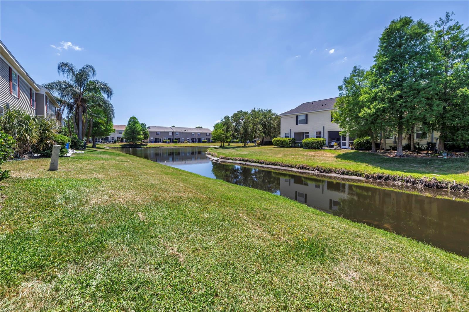 Listing photo id 13 for 12323 Country White Circle