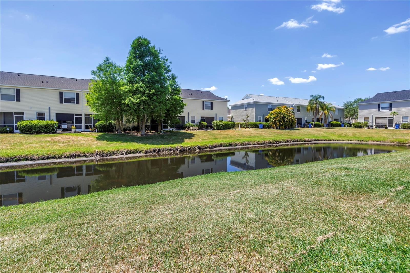 Listing photo id 14 for 12323 Country White Circle