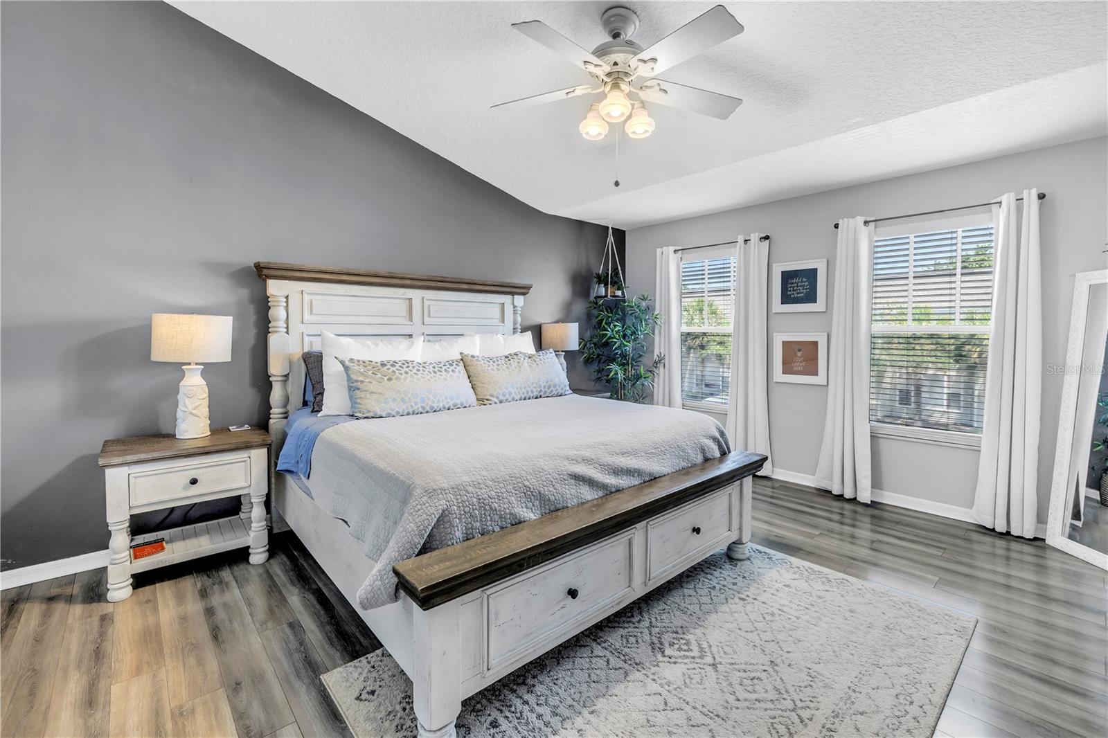 Listing photo id 18 for 12323 Country White Circle