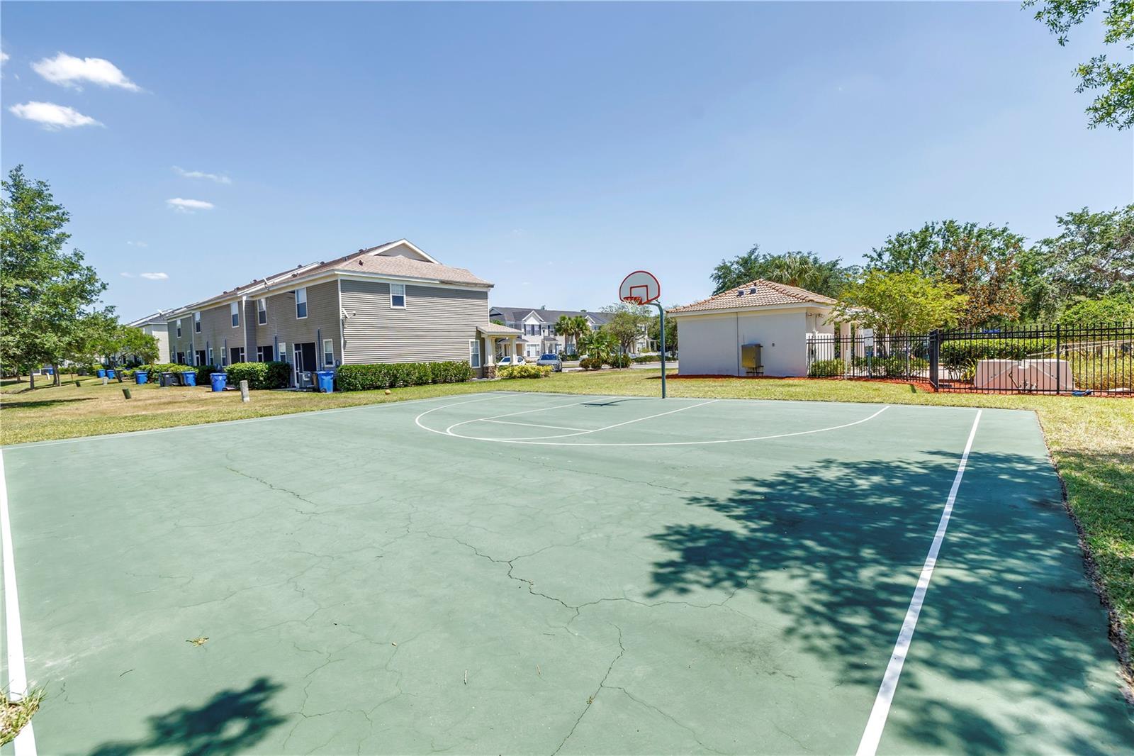 Listing photo id 28 for 12323 Country White Circle