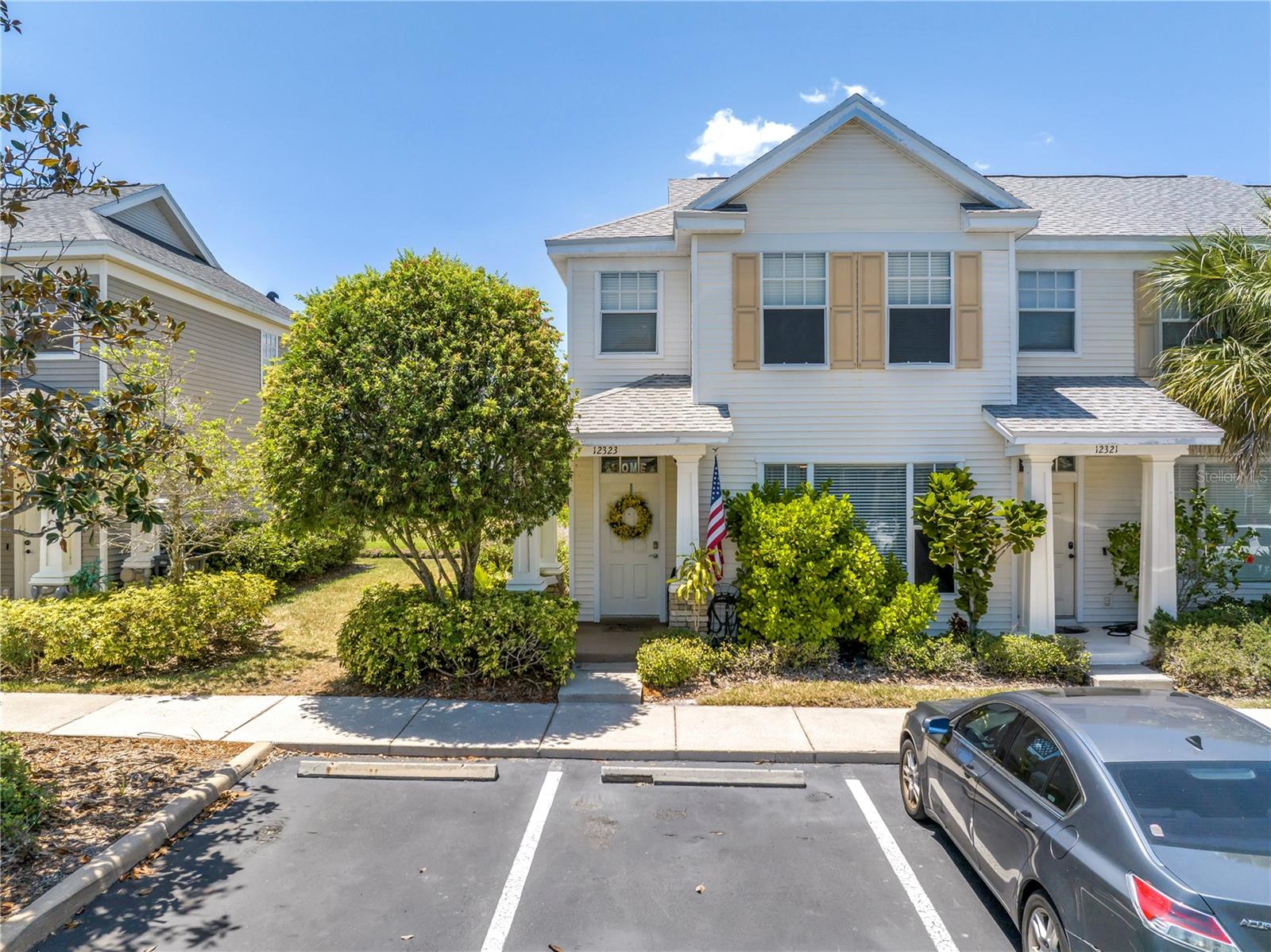Listing photo id 32 for 12323 Country White Circle