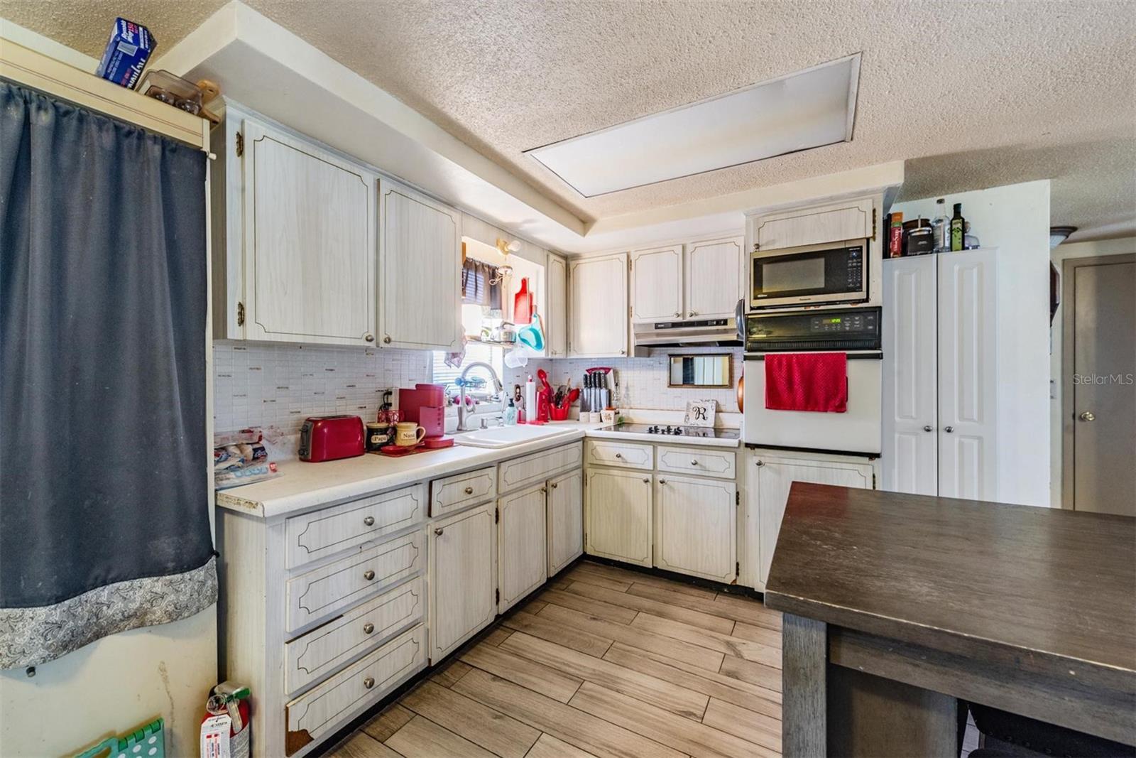Image 17 of 38 For 5004 Suwannee Drive