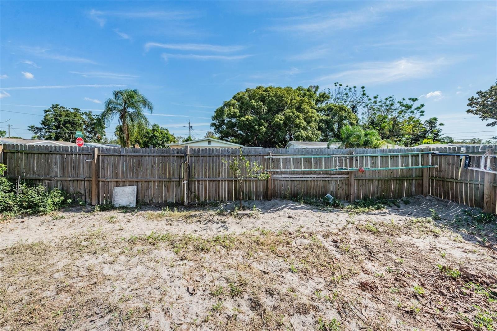 Image 23 of 38 For 5004 Suwannee Drive