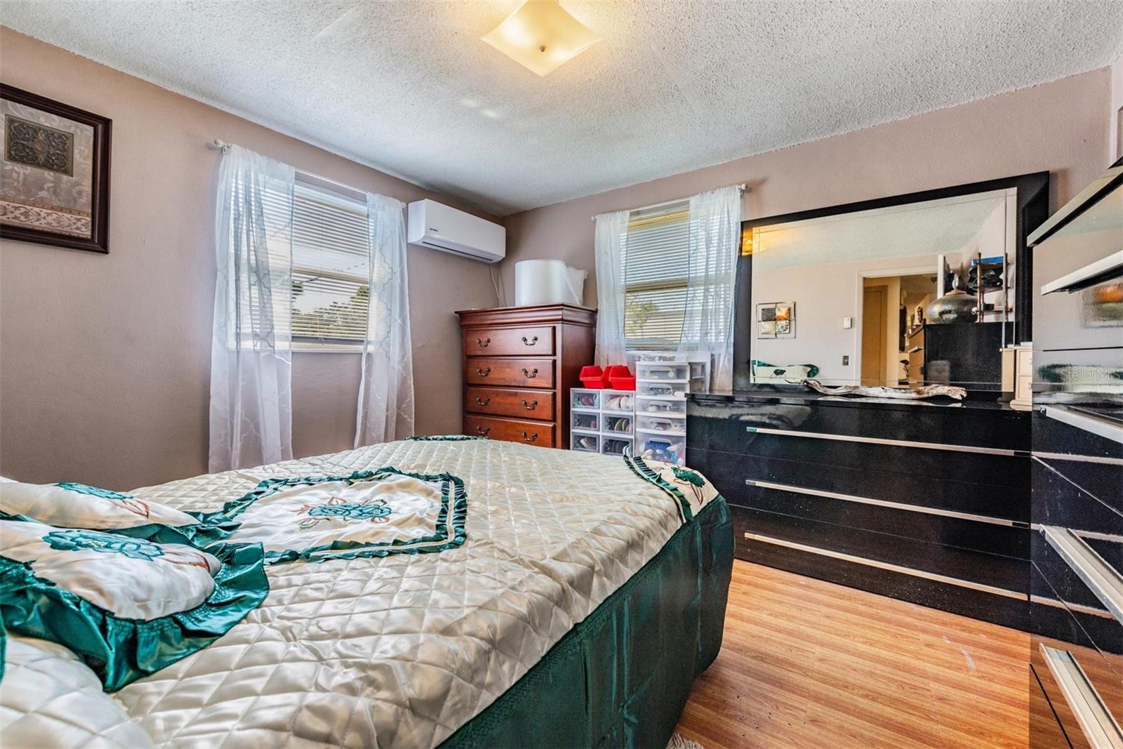 Image 4 of 38 For 5004 Suwannee Drive