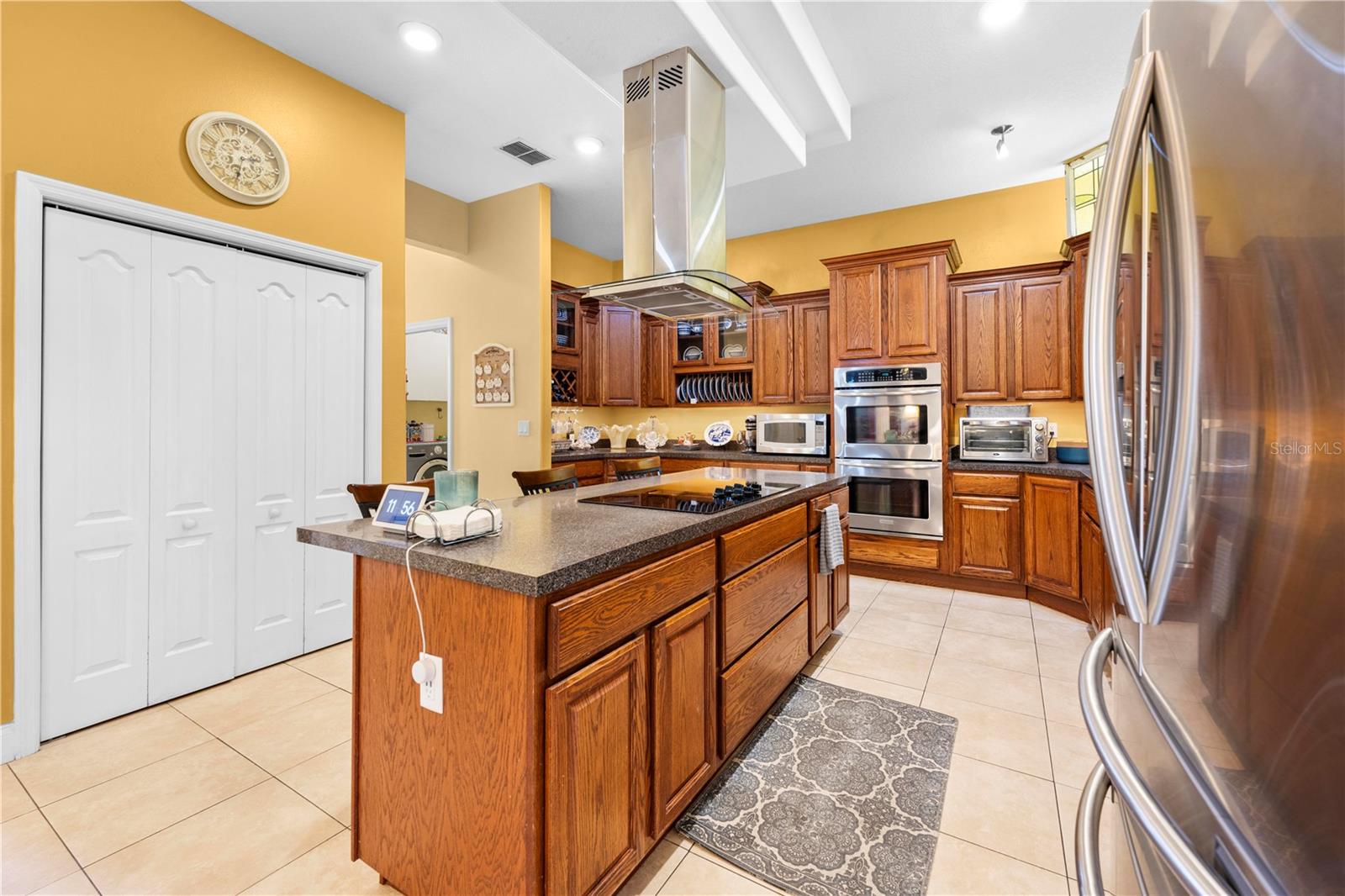 Image 23 of 100 For 4180 Jacaranda Circle