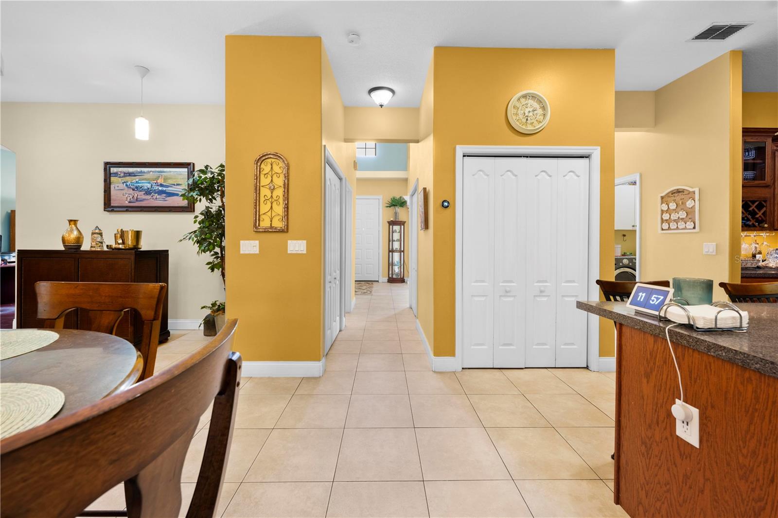 Image 24 of 100 For 4180 Jacaranda Circle