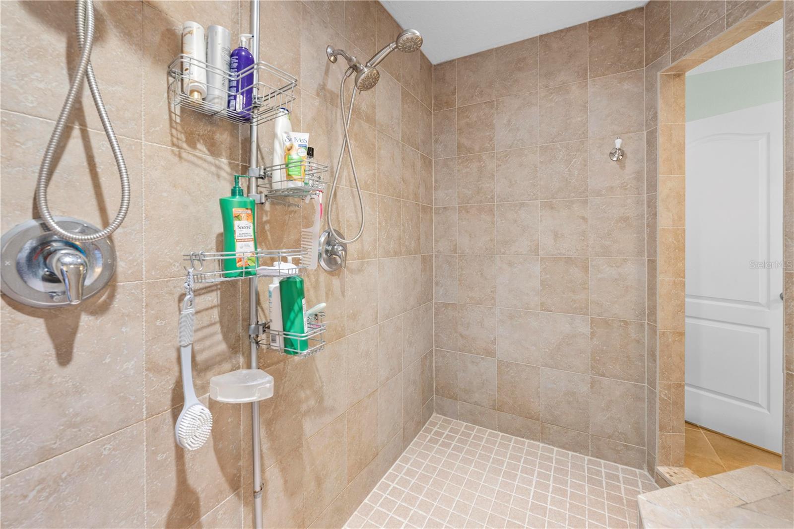 Image 46 of 100 For 4180 Jacaranda Circle