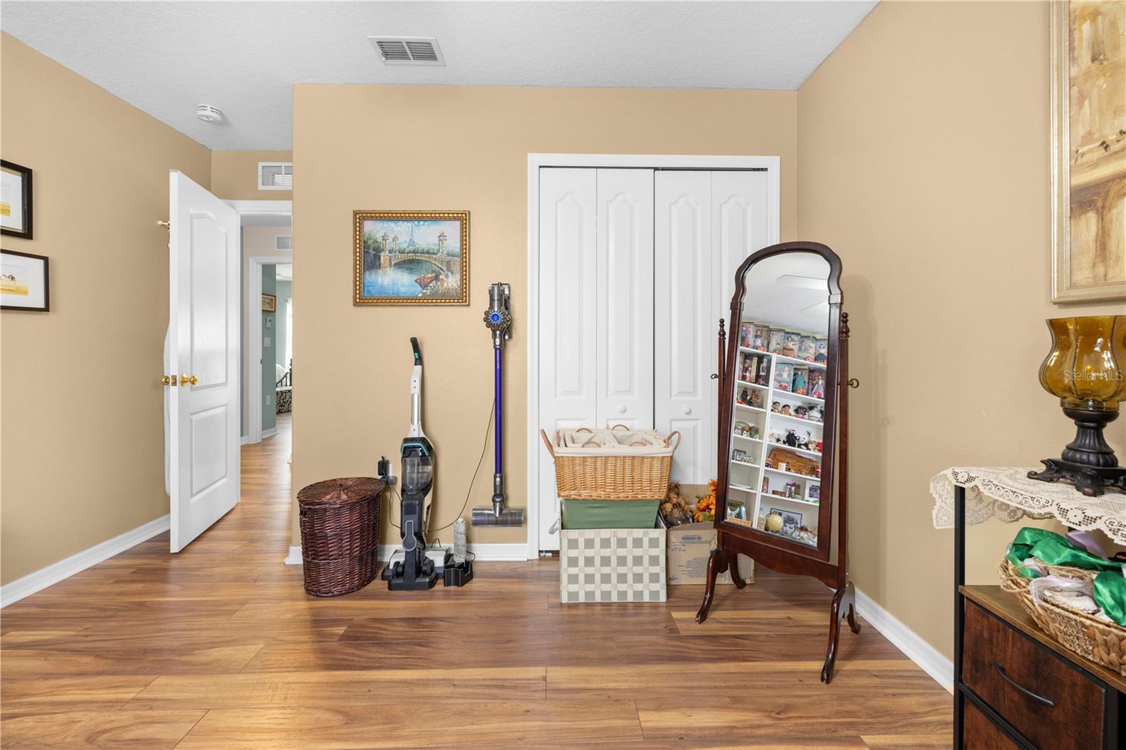 Image 54 of 100 For 4180 Jacaranda Circle