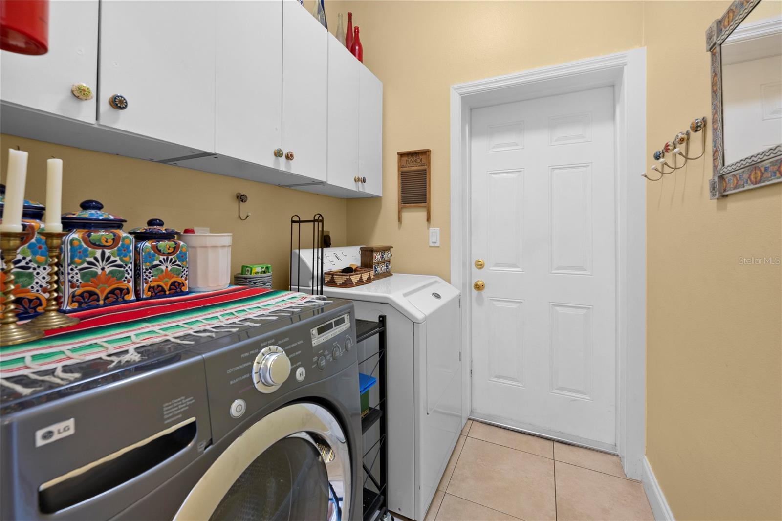 Image 69 of 100 For 4180 Jacaranda Circle