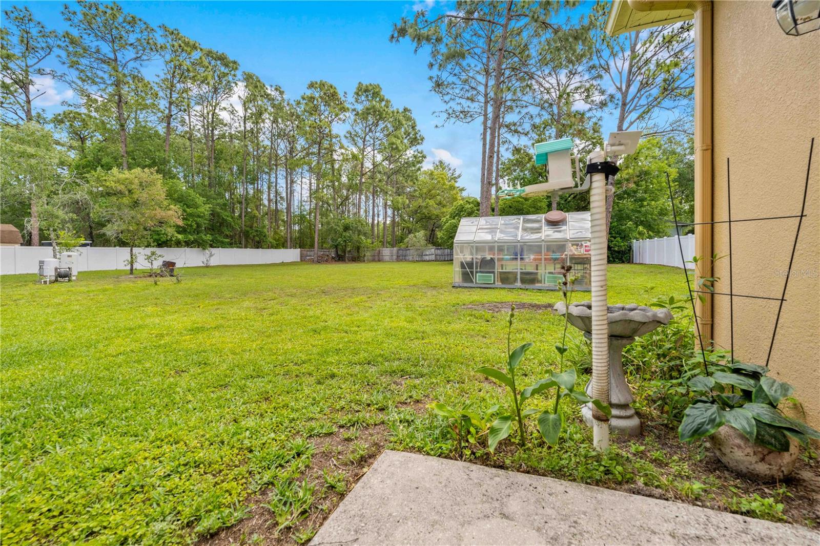 Image 84 of 100 For 4180 Jacaranda Circle