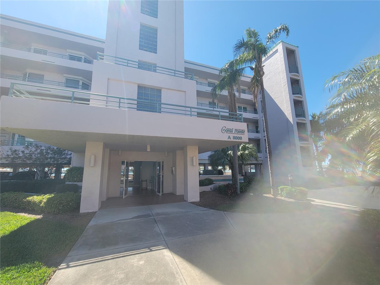 Listing photo id 0 for 8000 Sailboat Key Boulevard S 103