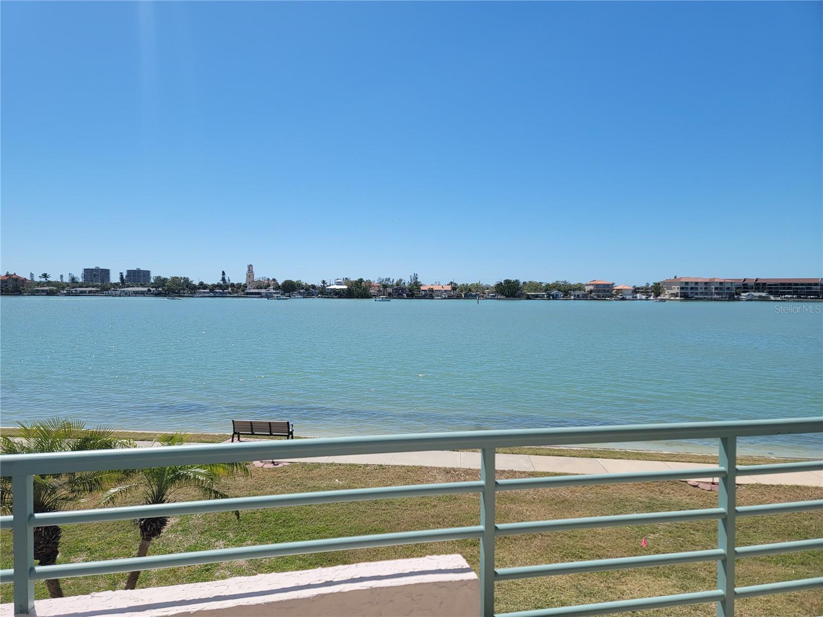 Listing photo id 1 for 8000 Sailboat Key Boulevard S 103