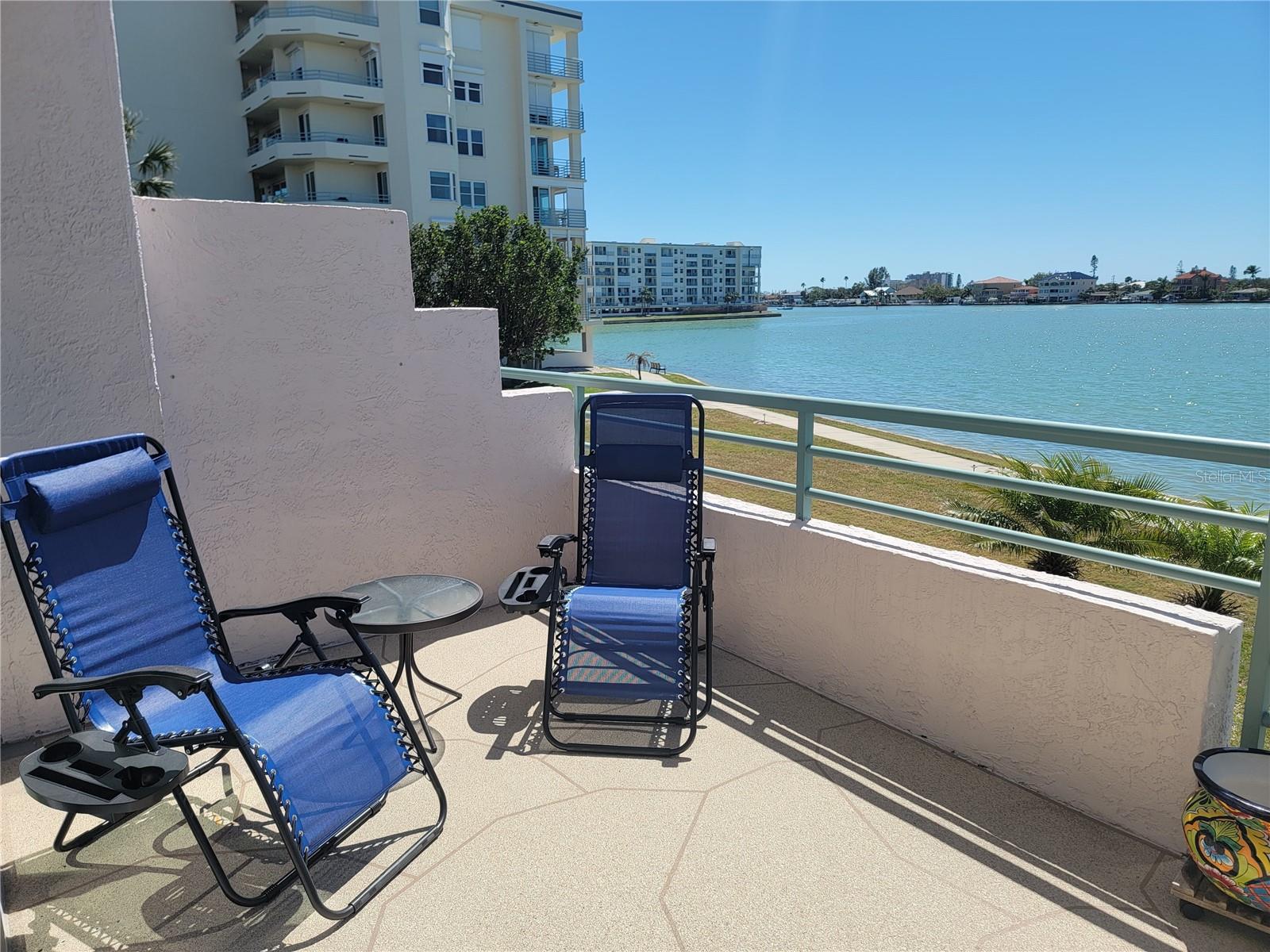 Listing photo id 3 for 8000 Sailboat Key Boulevard S 103