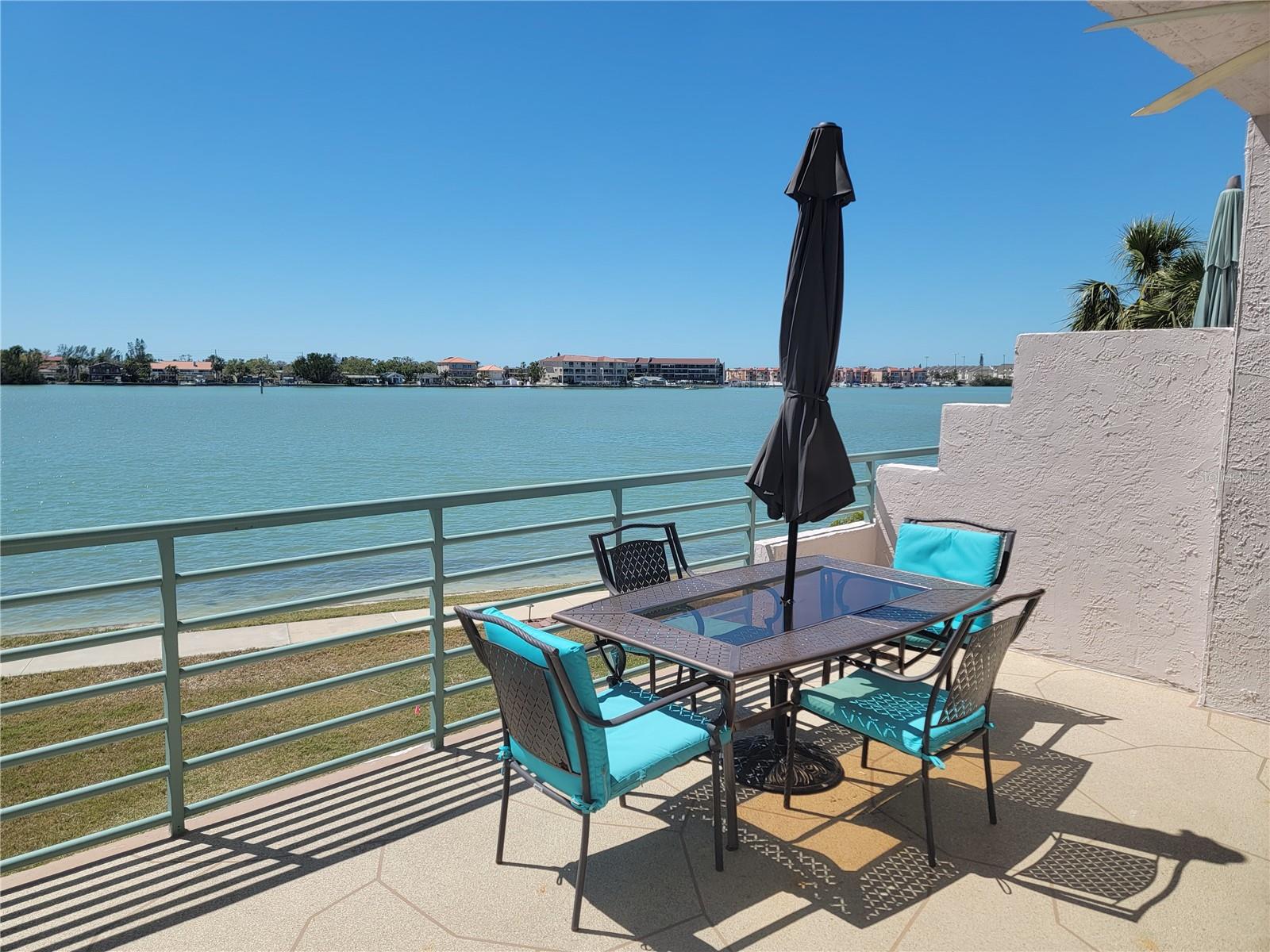 Listing photo id 5 for 8000 Sailboat Key Boulevard S 103