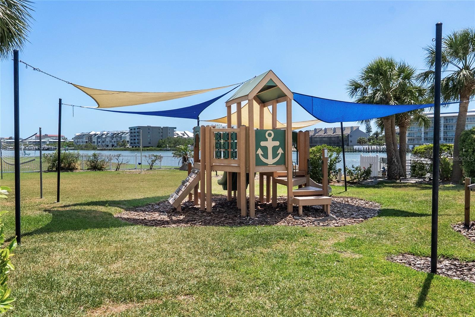 Image 33 of 46 For 14542 Anchorage Circle