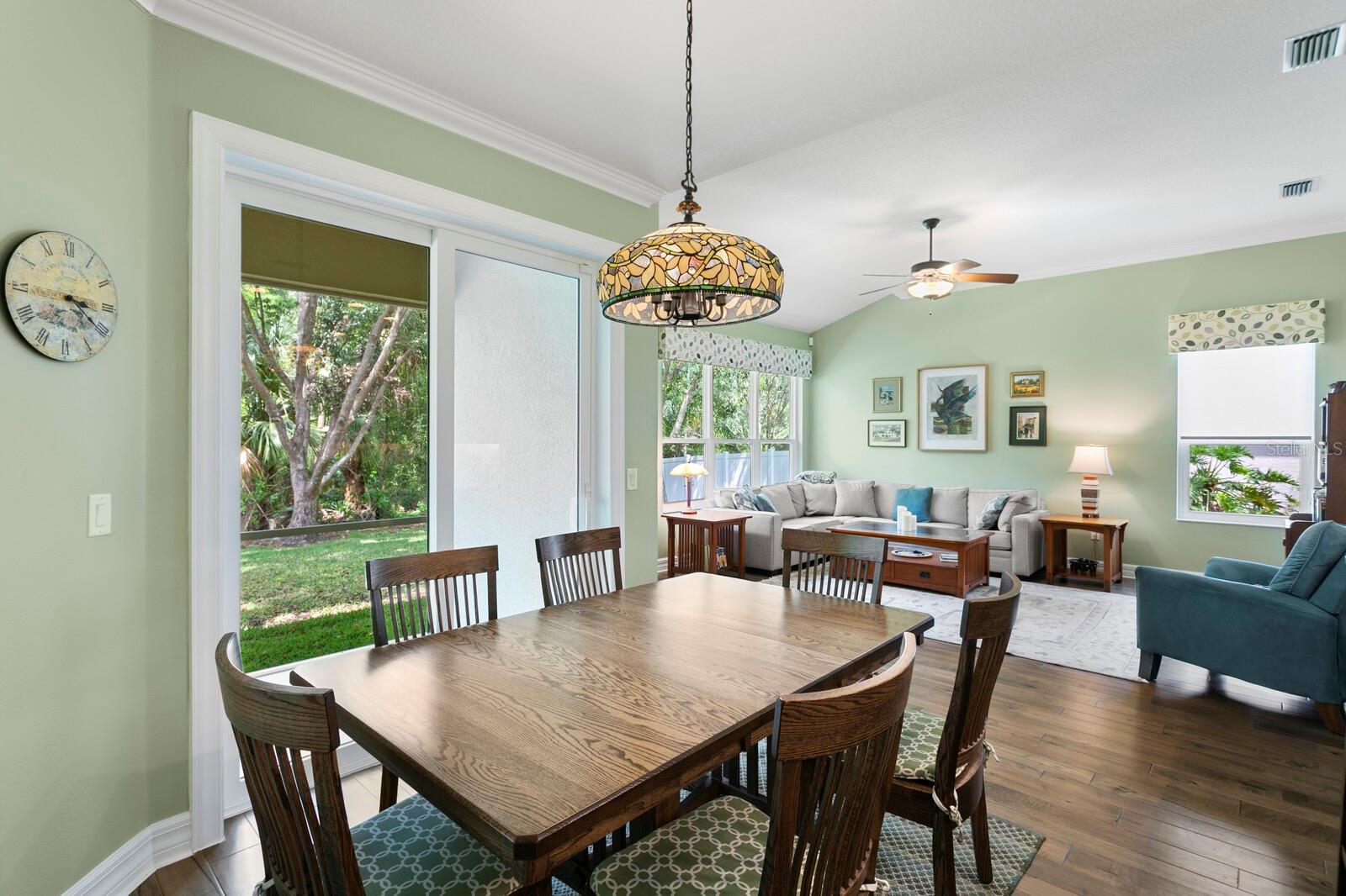 Listing photo id 18 for 19207 Autumn Woods Avenue