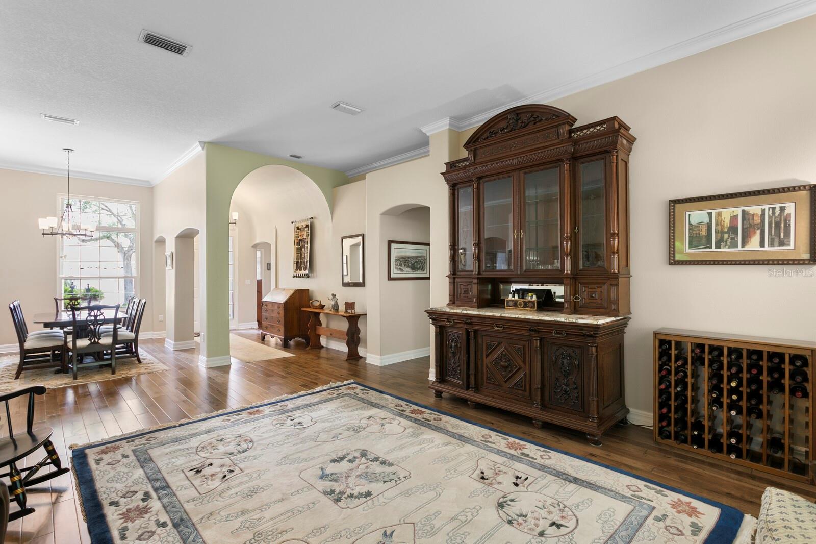 Listing photo id 6 for 19207 Autumn Woods Avenue
