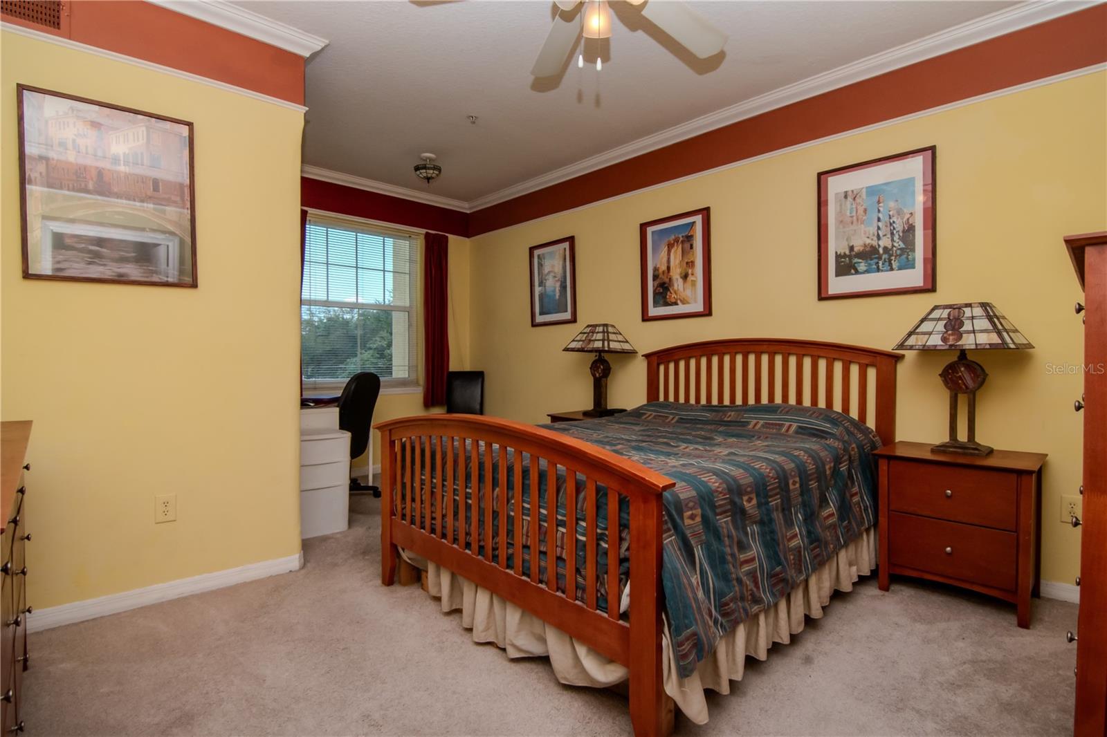 Listing photo id 11 for 1910 Palm Avenue 10209