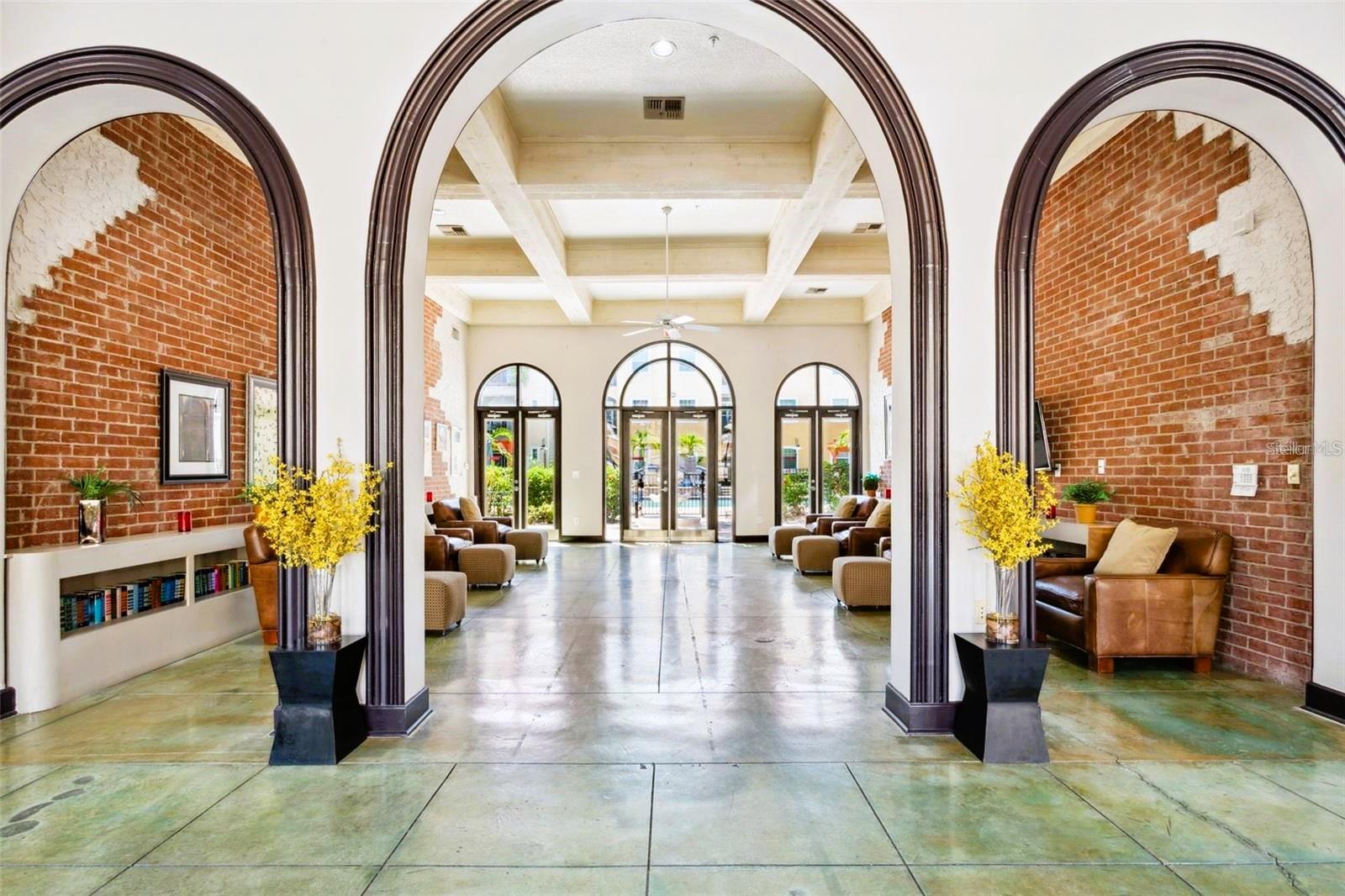 Listing photo id 22 for 1910 Palm Avenue 10209