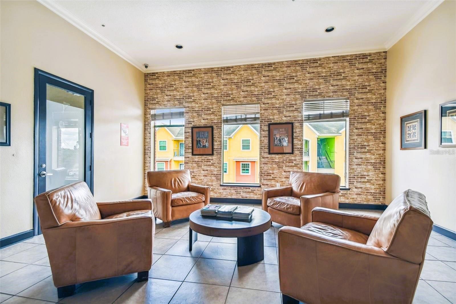 Listing photo id 36 for 1910 Palm Avenue 10209