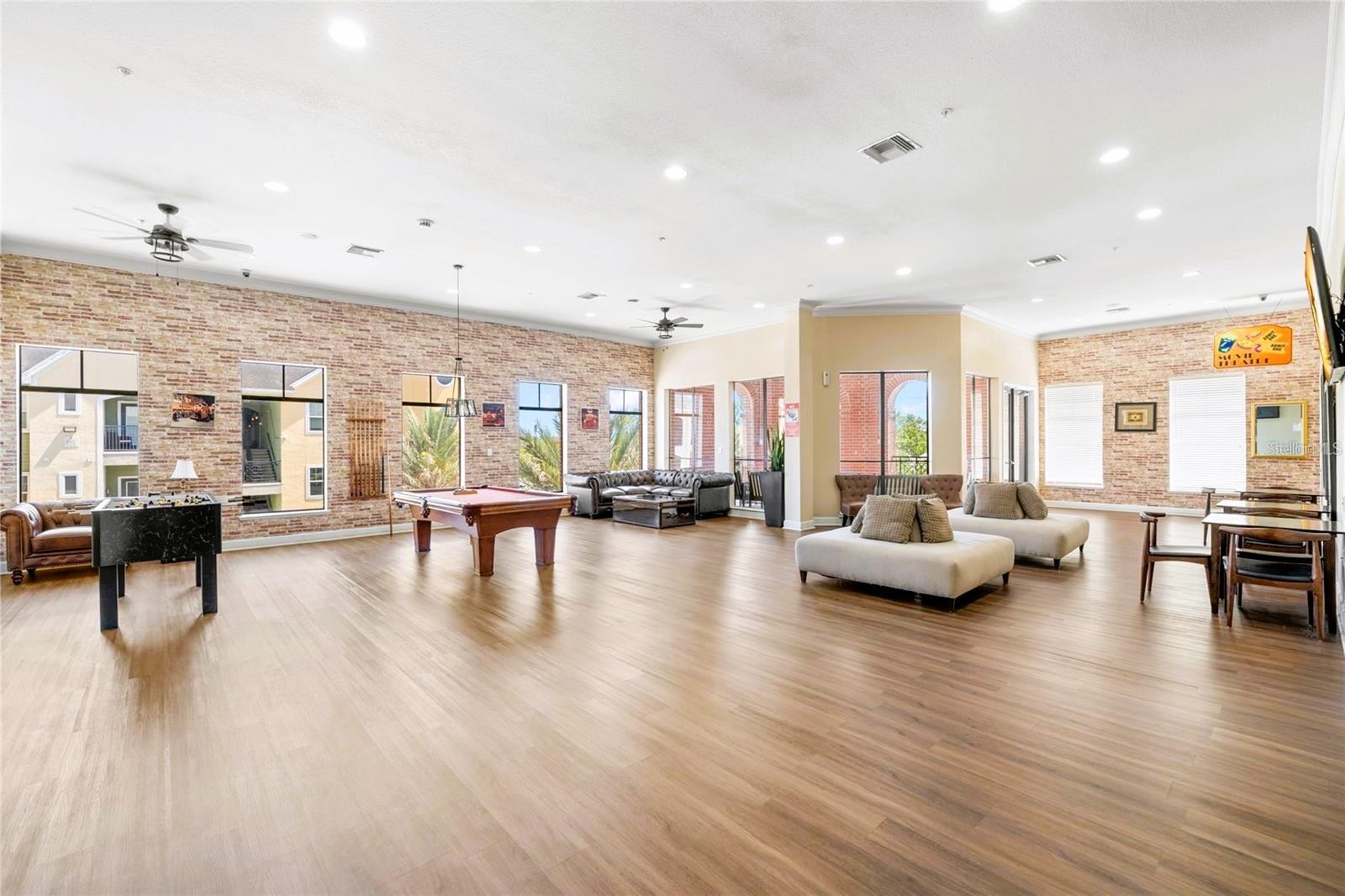 Listing photo id 39 for 1910 Palm Avenue 10209