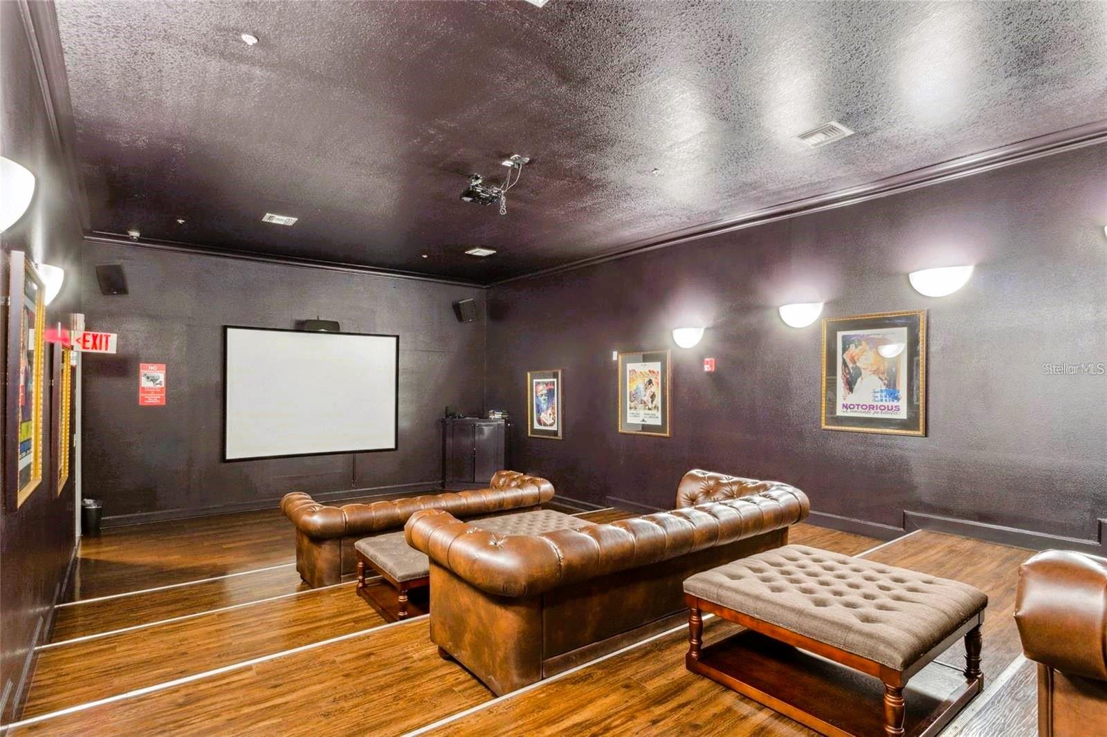 Listing photo id 43 for 1910 Palm Avenue 10209