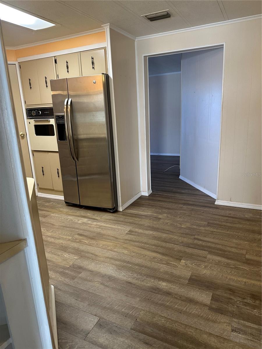 Image 10 of 36 For 12240 Seminole Boulevard 12