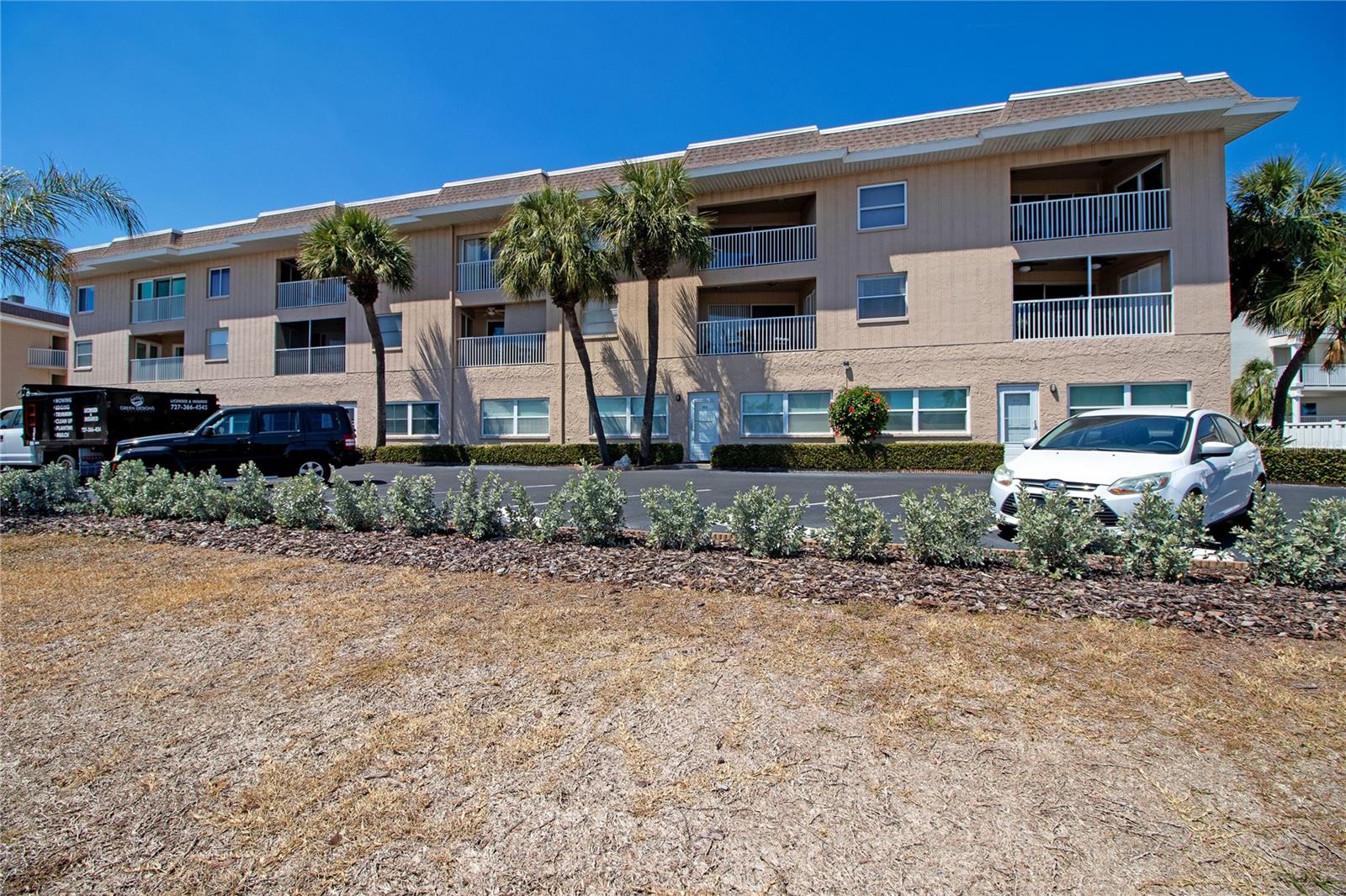 Image 2 of 60 For 3100 Gulf Boulevard 335