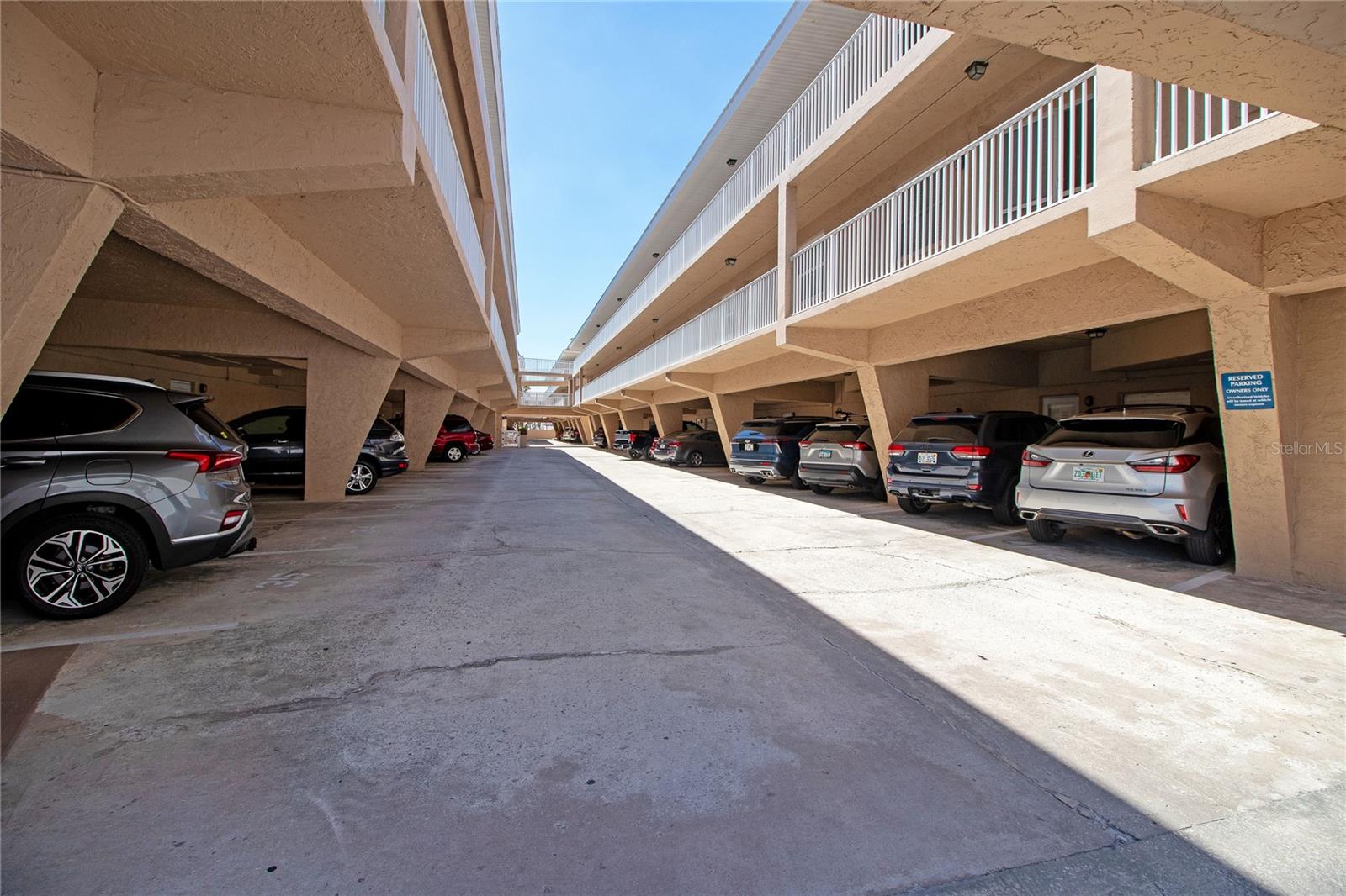 Image 4 of 60 For 3100 Gulf Boulevard 335