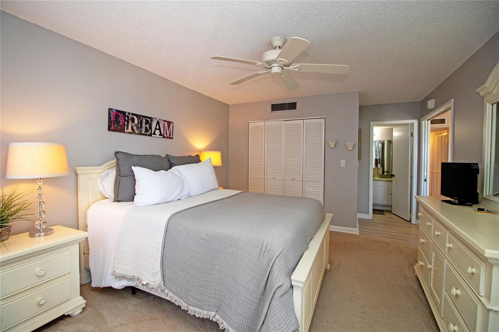 Image 40 of 60 For 3100 Gulf Boulevard 335