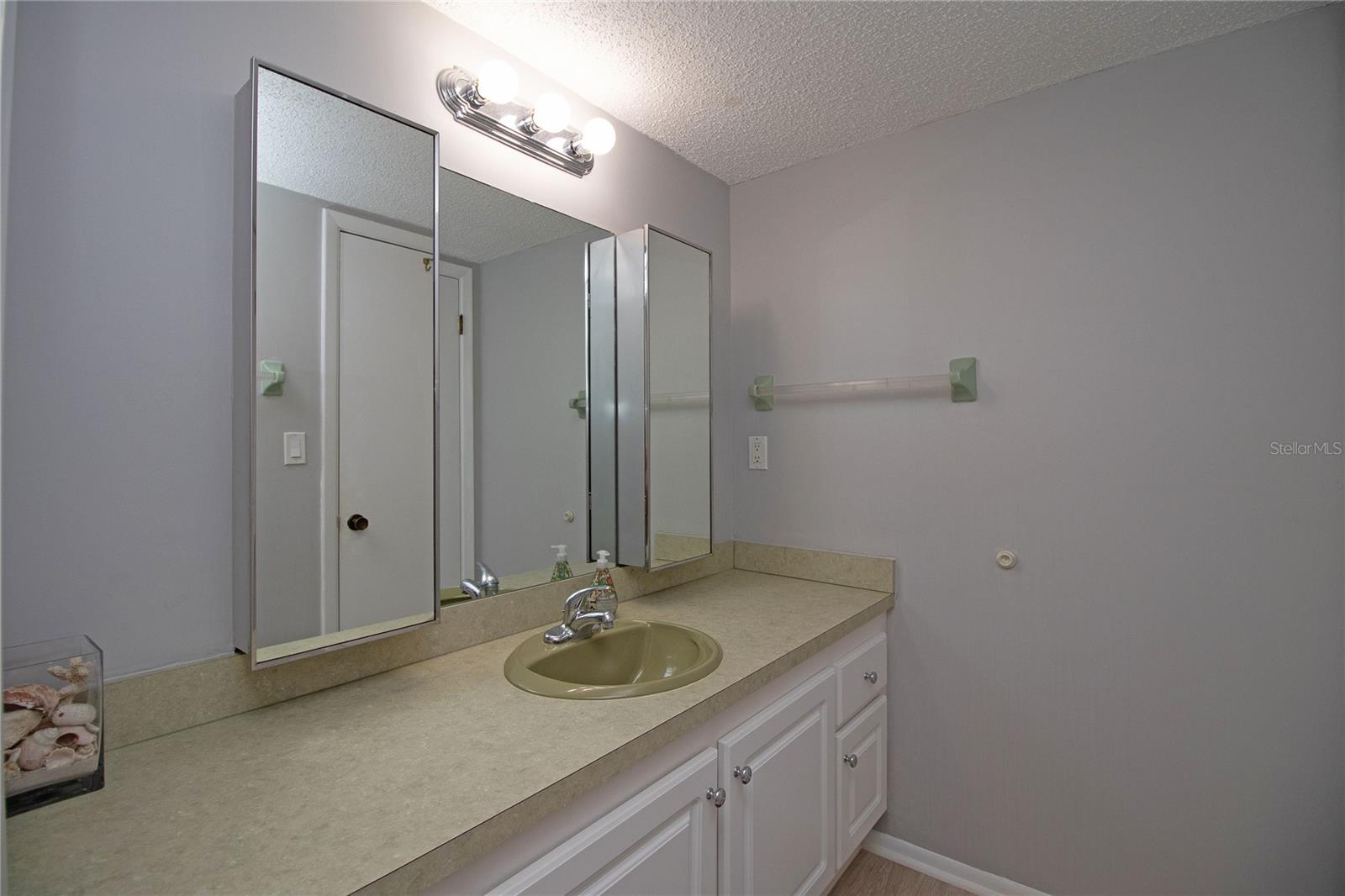 Image 47 of 60 For 3100 Gulf Boulevard 335