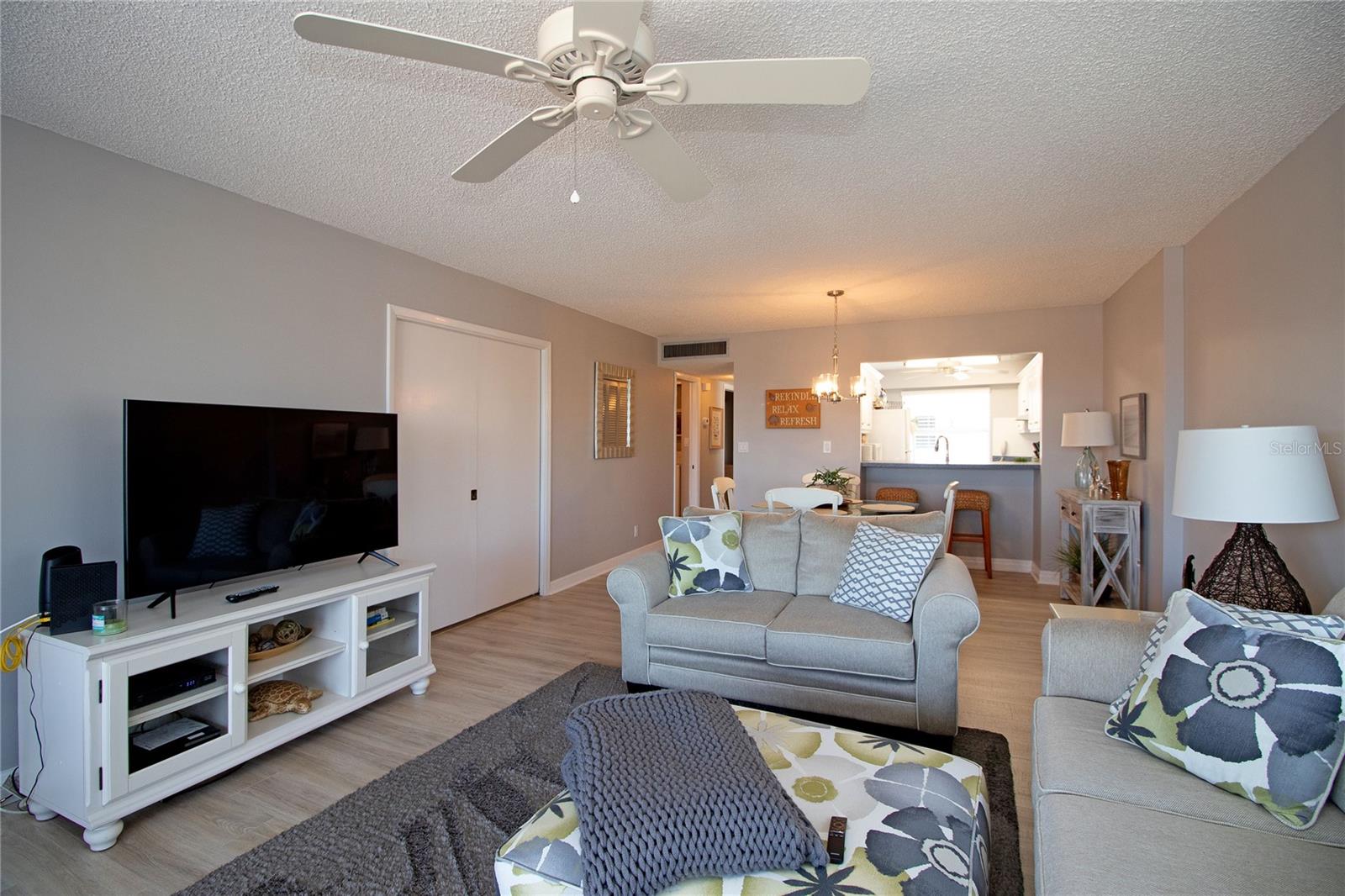Image 9 of 60 For 3100 Gulf Boulevard 335