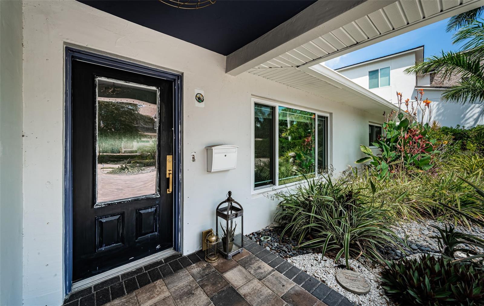 Image 4 of 34 For 333 Belleair Drive Ne