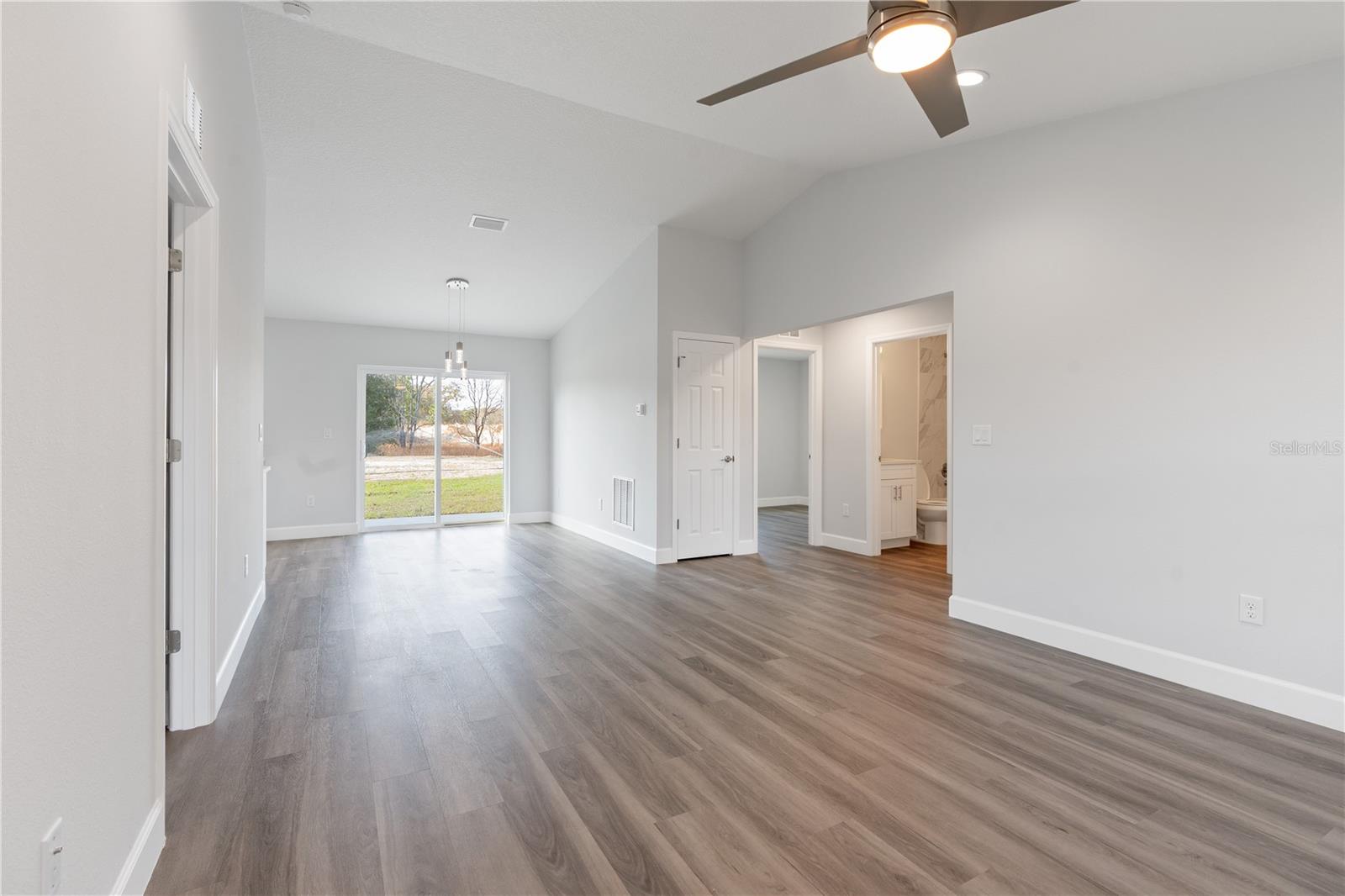 Image 11 of 29 For 2746 147th Court
